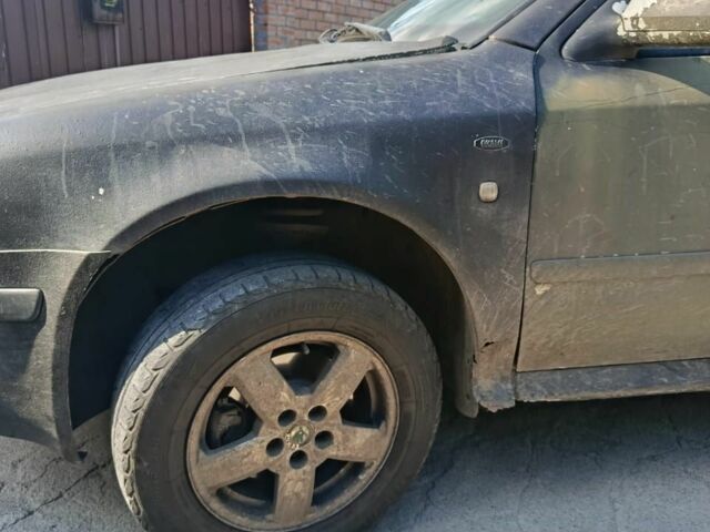 Черный Шкода Октавия, объемом двигателя 0 л и пробегом 510 тыс. км за 2000 $, фото 2 на Automoto.ua