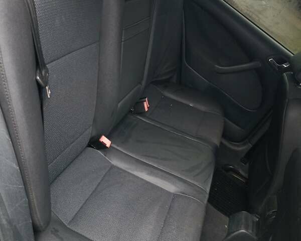 Чорний Шкода Октавія, об'ємом двигуна 1.9 л та пробігом 328 тис. км за 4200 $, фото 9 на Automoto.ua