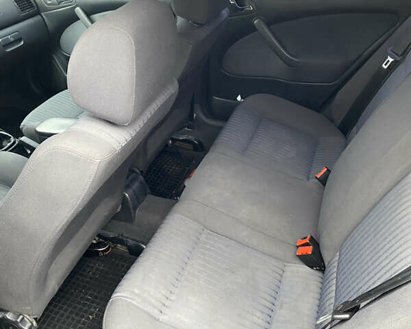 Черный Шкода Октавия, объемом двигателя 1.78 л и пробегом 360 тыс. км за 4600 $, фото 9 на Automoto.ua