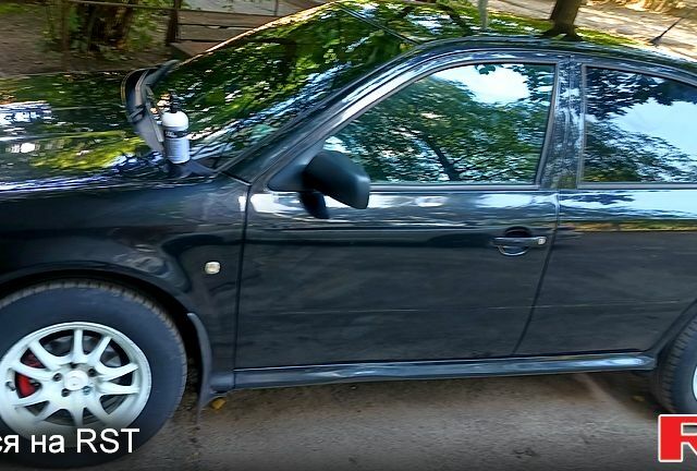 Черный Шкода Октавия, объемом двигателя 1.6 л и пробегом 266 тыс. км за 4200 $, фото 6 на Automoto.ua