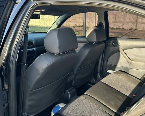 Черный Шкода Октавия, объемом двигателя 1.78 л и пробегом 280 тыс. км за 5800 $, фото 2 на Automoto.ua