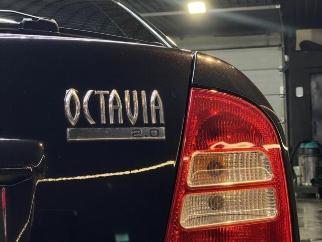 Черный Шкода Октавия, объемом двигателя 2 л и пробегом 401 тыс. км за 4400 $, фото 4 на Automoto.ua