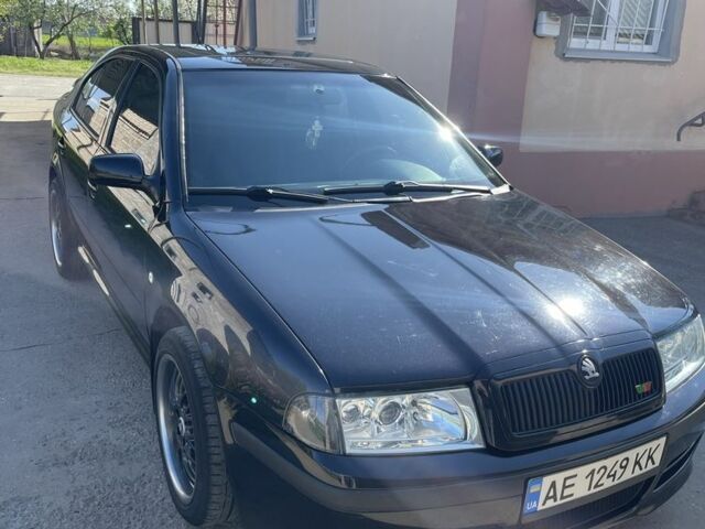 Черный Шкода Октавия, объемом двигателя 1.8 л и пробегом 612 тыс. км за 7300 $, фото 1 на Automoto.ua