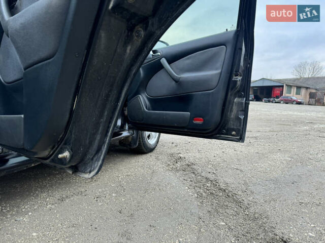 Черный Шкода Октавия, объемом двигателя 1.9 л и пробегом 320 тыс. км за 3500 $, фото 7 на Automoto.ua