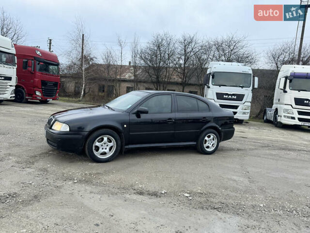 Черный Шкода Октавия, объемом двигателя 1.9 л и пробегом 320 тыс. км за 3500 $, фото 2 на Automoto.ua