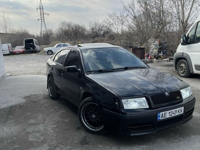 Черный Шкода Октавия, объемом двигателя 1.8 л и пробегом 612 тыс. км за 7300 $, фото 3 на Automoto.ua