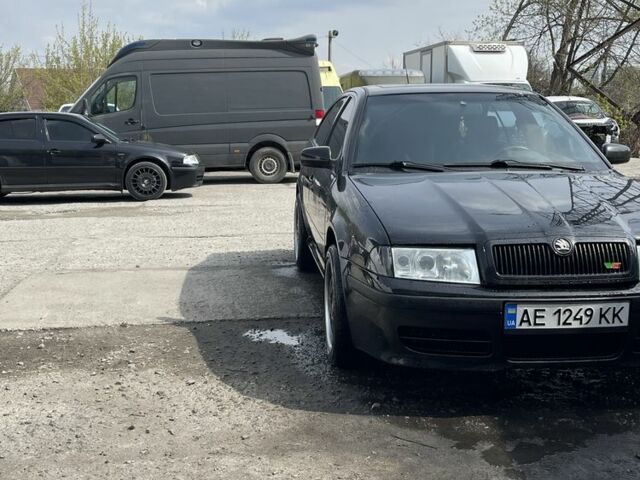 Черный Шкода Октавия, объемом двигателя 1.8 л и пробегом 612 тыс. км за 7300 $, фото 2 на Automoto.ua