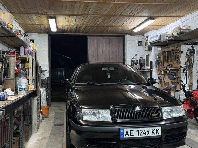 Черный Шкода Октавия, объемом двигателя 1.8 л и пробегом 612 тыс. км за 7300 $, фото 6 на Automoto.ua