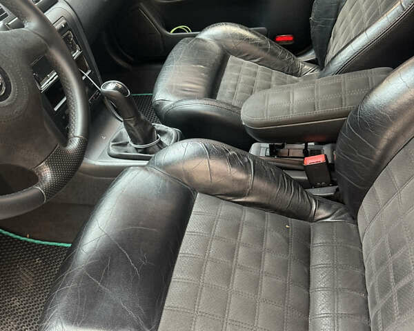 Черный Шкода Октавия, объемом двигателя 1.78 л и пробегом 330 тыс. км за 6000 $, фото 8 на Automoto.ua