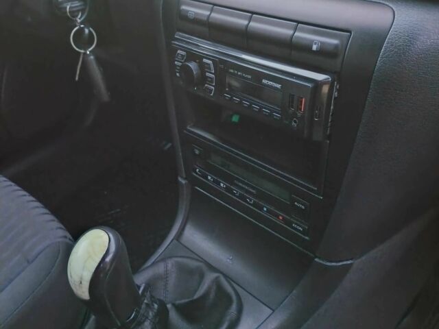 Черный Шкода Октавия, объемом двигателя 2 л и пробегом 320 тыс. км за 3450 $, фото 12 на Automoto.ua