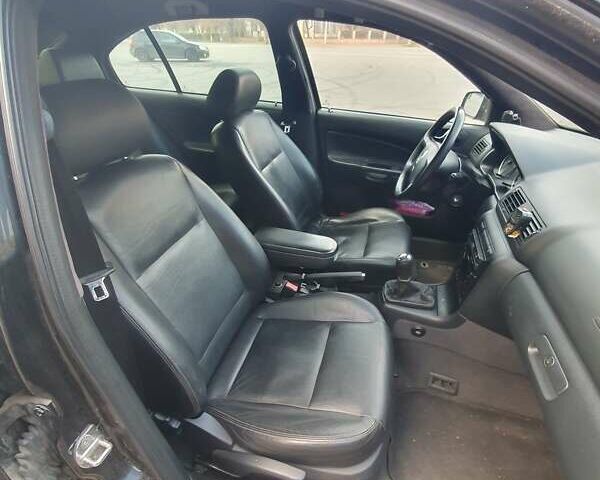 Черный Шкода Октавия, объемом двигателя 1.8 л и пробегом 281 тыс. км за 5500 $, фото 6 на Automoto.ua