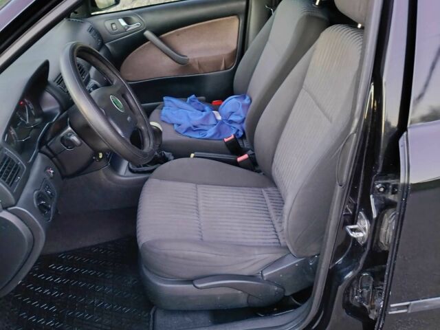 Черный Шкода Октавия, объемом двигателя 2 л и пробегом 320 тыс. км за 3450 $, фото 8 на Automoto.ua