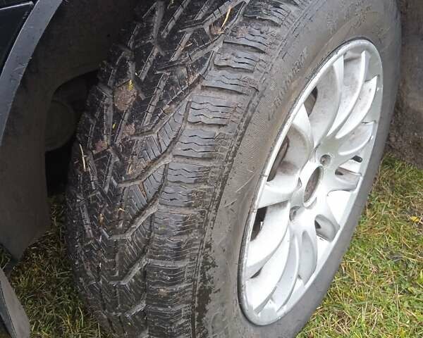 Черный Шкода Октавия, объемом двигателя 1.6 л и пробегом 410 тыс. км за 3200 $, фото 10 на Automoto.ua