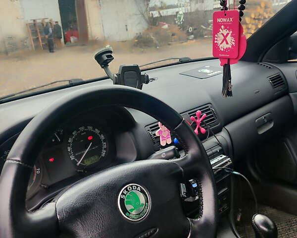 Чорний Шкода Октавія, об'ємом двигуна 1.78 л та пробігом 285 тис. км за 5200 $, фото 11 на Automoto.ua