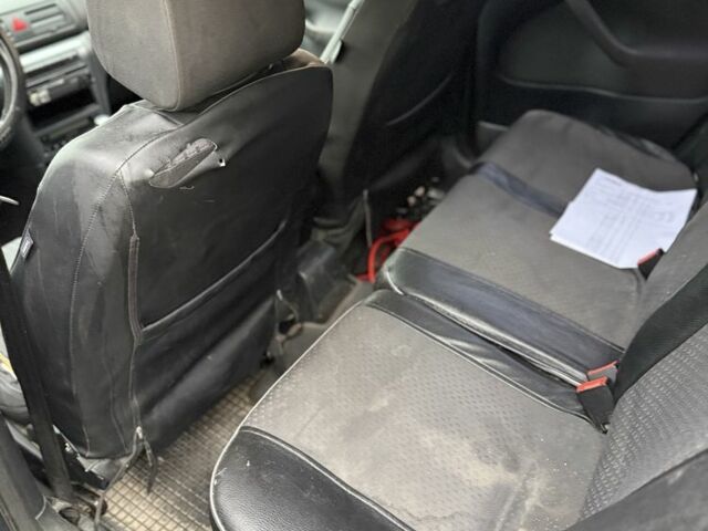 Черный Шкода Октавия, объемом двигателя 1.8 л и пробегом 400 тыс. км за 2600 $, фото 1 на Automoto.ua