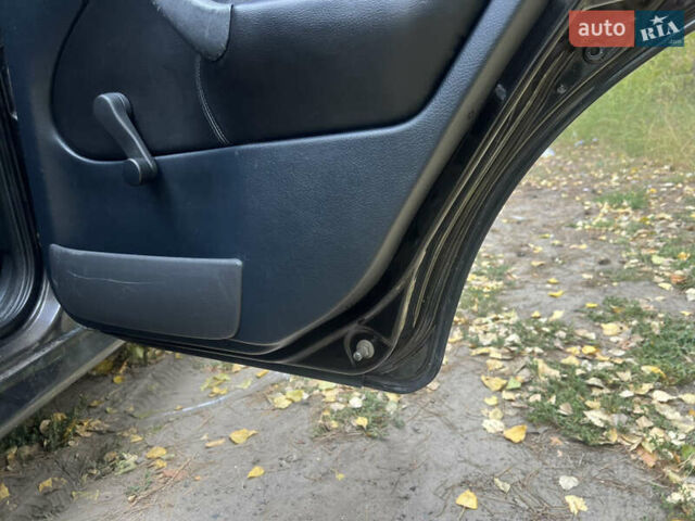 Чорний Шкода Октавія, об'ємом двигуна 1.6 л та пробігом 231 тис. км за 5100 $, фото 9 на Automoto.ua