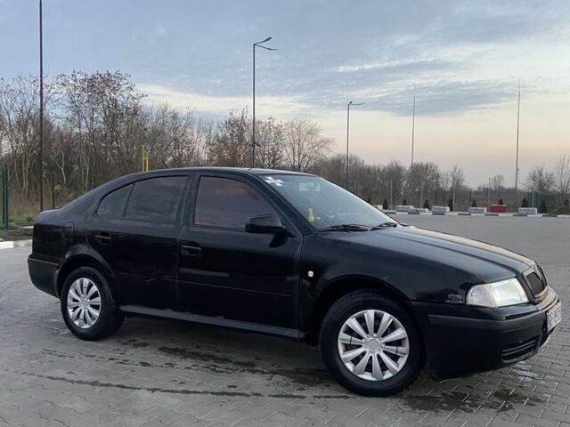 Черный Шкода Октавия, объемом двигателя 1.9 л и пробегом 445 тыс. км за 2000 $, фото 1 на Automoto.ua