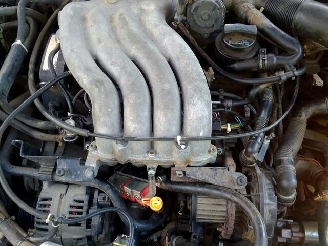 Черный Шкода Октавия, объемом двигателя 2 л и пробегом 400 тыс. км за 3850 $, фото 6 на Automoto.ua