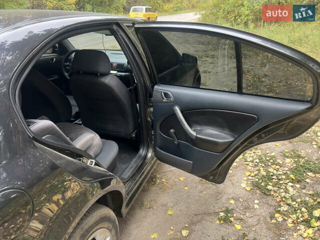 Чорний Шкода Октавія, об'ємом двигуна 1.6 л та пробігом 231 тис. км за 5100 $, фото 8 на Automoto.ua