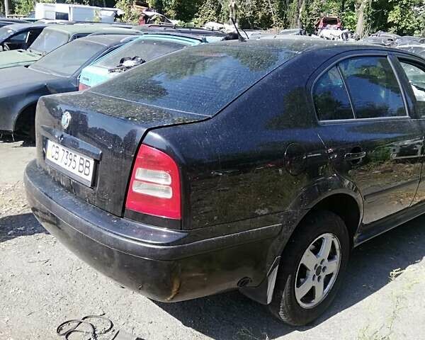 Черный Шкода Октавия, объемом двигателя 2 л и пробегом 300 тыс. км за 1500 $, фото 2 на Automoto.ua