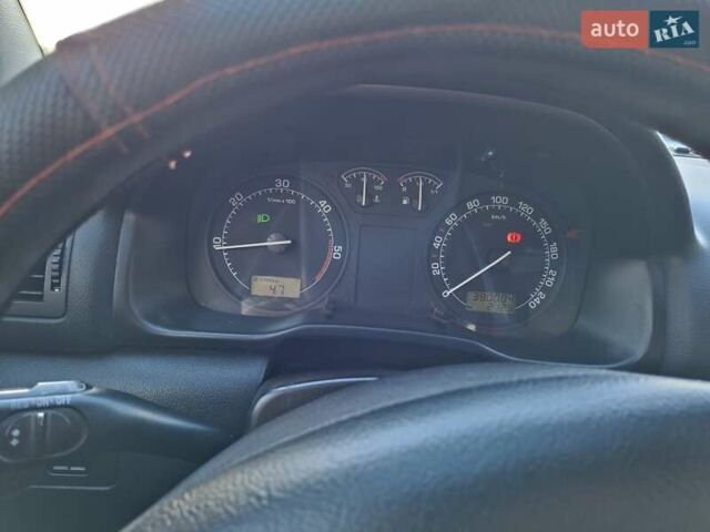 Черный Шкода Октавия, объемом двигателя 1.9 л и пробегом 392 тыс. км за 4000 $, фото 10 на Automoto.ua