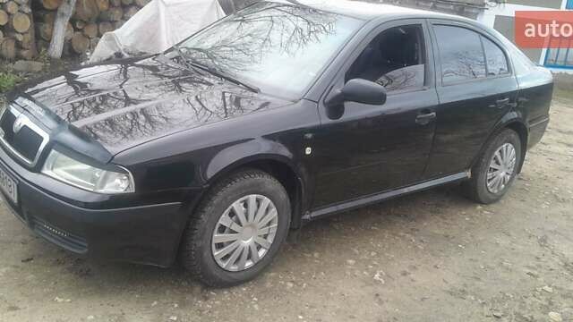 Черный Шкода Октавия, объемом двигателя 1.6 л и пробегом 278 тыс. км за 3800 $, фото 5 на Automoto.ua