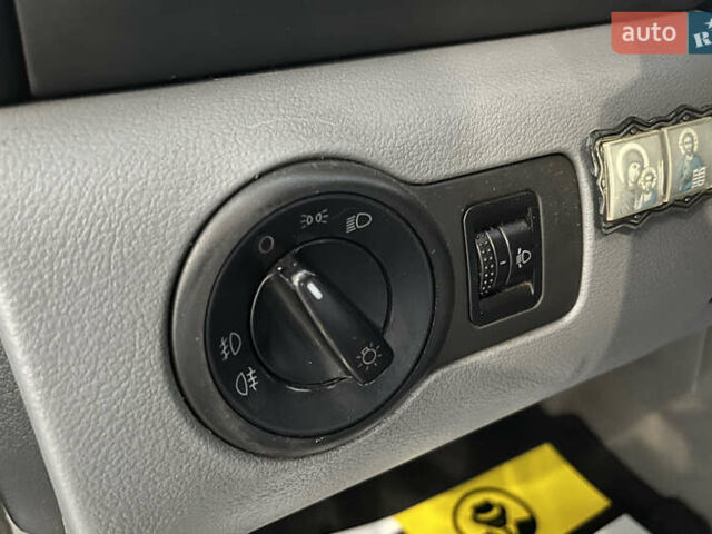 Черный Шкода Октавия, объемом двигателя 1.6 л и пробегом 279 тыс. км за 4700 $, фото 12 на Automoto.ua