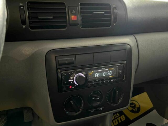 Чорний Шкода Октавія, об'ємом двигуна 1.6 л та пробігом 279 тис. км за 4700 $, фото 18 на Automoto.ua