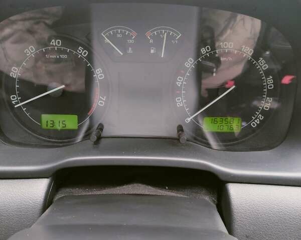 Чорний Шкода Октавія, об'ємом двигуна 1.6 л та пробігом 163 тис. км за 4800 $, фото 8 на Automoto.ua