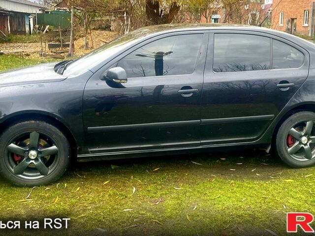 Черный Шкода Октавия, объемом двигателя 1.6 л и пробегом 385 тыс. км за 5800 $, фото 1 на Automoto.ua