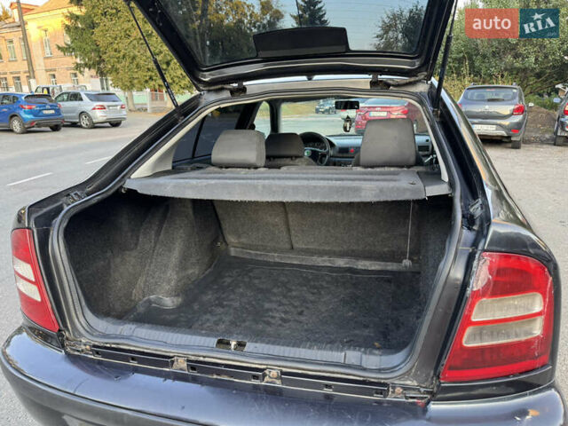 Черный Шкода Октавия, объемом двигателя 2 л и пробегом 424 тыс. км за 3500 $, фото 13 на Automoto.ua