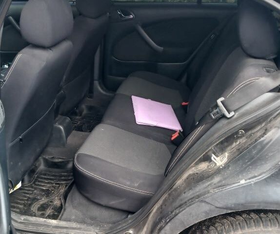 Чорний Шкода Октавія, об'ємом двигуна 1.8 л та пробігом 305 тис. км за 5512 $, фото 2 на Automoto.ua