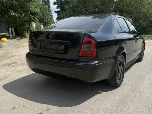 Черный Шкода Октавия, объемом двигателя 0 л и пробегом 295 тыс. км за 3800 $, фото 2 на Automoto.ua