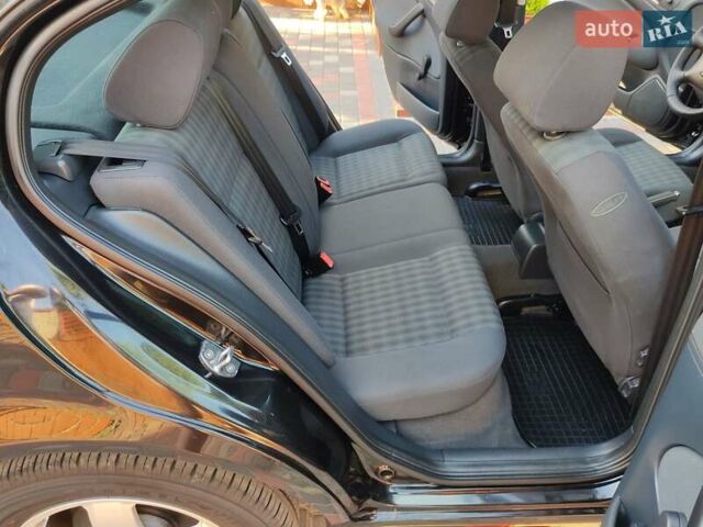 Черный Шкода Октавия, объемом двигателя 1.6 л и пробегом 152 тыс. км за 5850 $, фото 39 на Automoto.ua