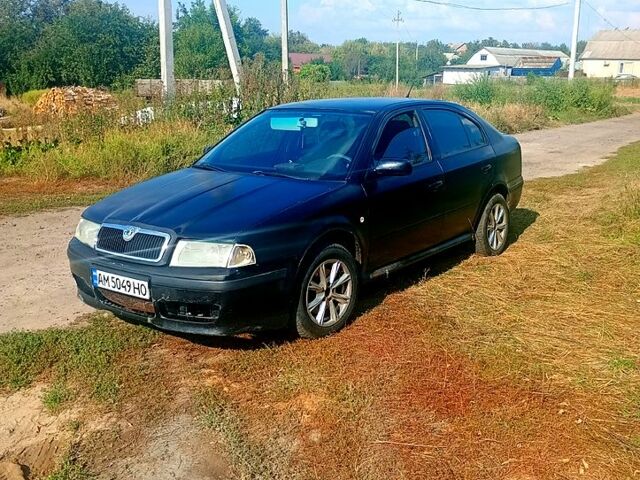 Черный Шкода Октавия, объемом двигателя 1.8 л и пробегом 200 тыс. км за 3800 $, фото 1 на Automoto.ua