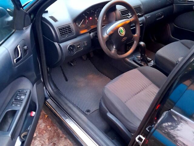 Чорний Шкода Октавія, об'ємом двигуна 1.8 л та пробігом 277 тис. км за 5500 $, фото 4 на Automoto.ua