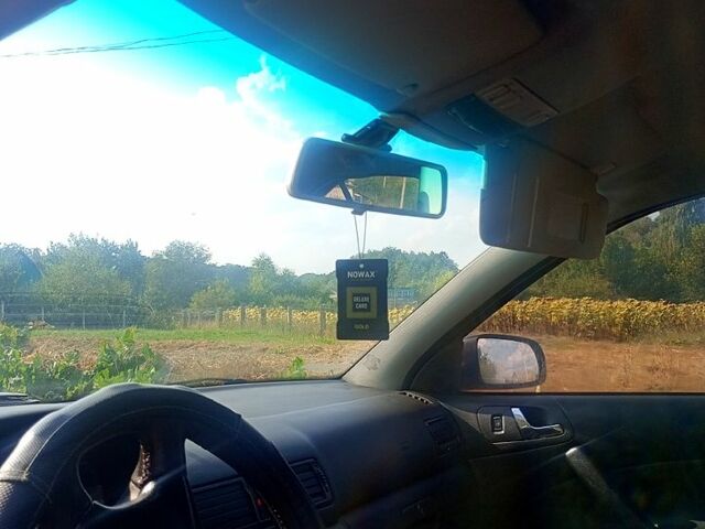 Черный Шкода Октавия, объемом двигателя 1.8 л и пробегом 200 тыс. км за 3800 $, фото 5 на Automoto.ua