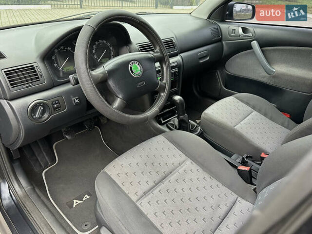 Чорний Шкода Октавія, об'ємом двигуна 2 л та пробігом 288 тис. км за 4750 $, фото 16 на Automoto.ua