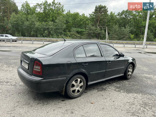 Черный Шкода Октавия, объемом двигателя 1.9 л и пробегом 347 тыс. км за 4000 $, фото 3 на Automoto.ua