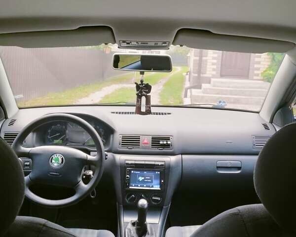 Чорний Шкода Октавія, об'ємом двигуна 1.6 л та пробігом 163 тис. км за 4800 $, фото 12 на Automoto.ua