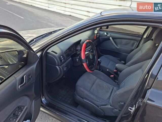 Черный Шкода Октавия, объемом двигателя 1.9 л и пробегом 392 тыс. км за 4000 $, фото 7 на Automoto.ua