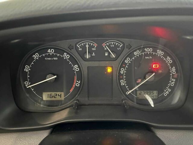 Чорний Шкода Октавія, об'ємом двигуна 1.6 л та пробігом 279 тис. км за 4700 $, фото 15 на Automoto.ua