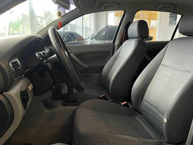 Чорний Шкода Октавія, об'ємом двигуна 1.6 л та пробігом 279 тис. км за 4700 $, фото 10 на Automoto.ua