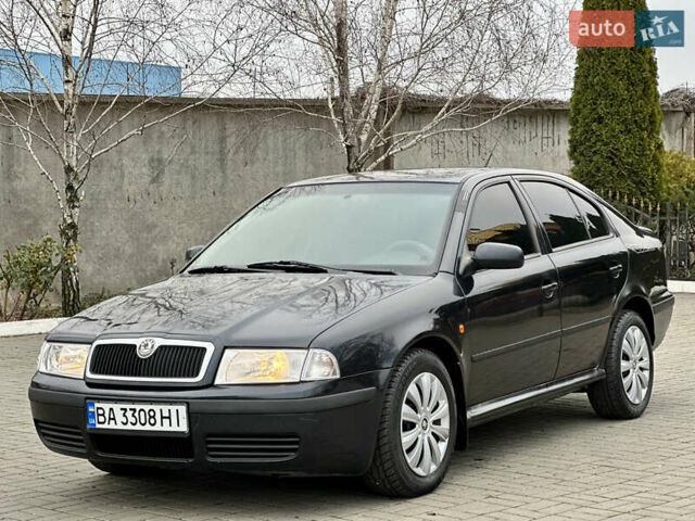 Чорний Шкода Октавія, об'ємом двигуна 2 л та пробігом 288 тис. км за 4750 $, фото 2 на Automoto.ua