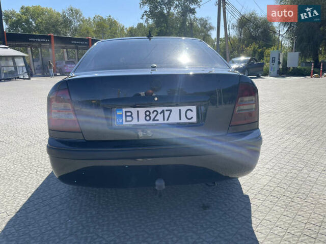 Чорний Шкода Октавія, об'ємом двигуна 1.6 л та пробігом 262 тис. км за 6500 $, фото 2 на Automoto.ua