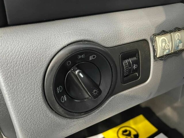 Чорний Шкода Октавія, об'ємом двигуна 1.6 л та пробігом 279 тис. км за 4700 $, фото 12 на Automoto.ua