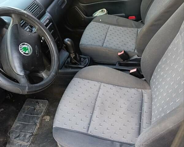 Черный Шкода Октавия, объемом двигателя 1.6 л и пробегом 352 тыс. км за 3400 $, фото 7 на Automoto.ua