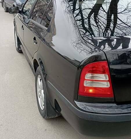 Чорний Шкода Октавія, об'ємом двигуна 1.78 л та пробігом 299 тис. км за 4500 $, фото 16 на Automoto.ua