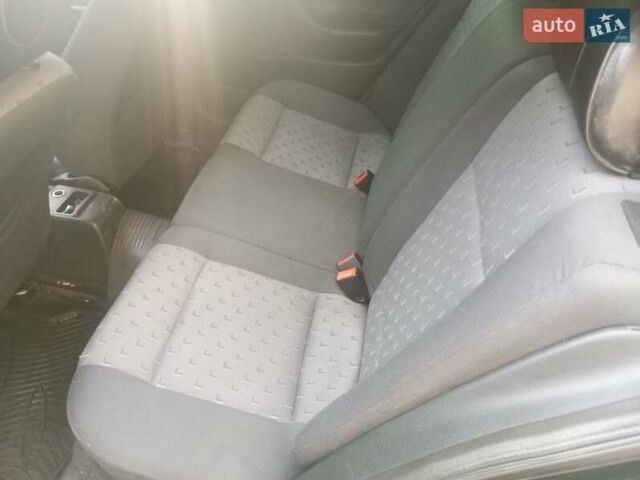 Черный Шкода Октавия, объемом двигателя 1.6 л и пробегом 194 тыс. км за 4800 $, фото 1 на Automoto.ua