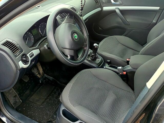 Шкода Октавия 2005 в Полтаве на Automoto.ua Черный Шкода Октавия, объемом двигателя 2 л и пробегом 286 тыс. км за 5700 $, фото 3 на Automoto.ua